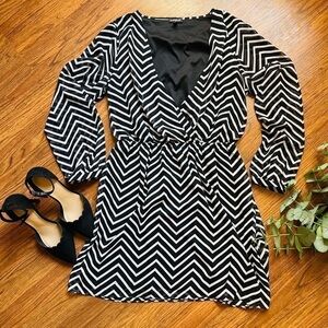 Express size M chevron dress